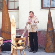 "Querfeldein" in Aktion - Musik auf Blech und Trommeln